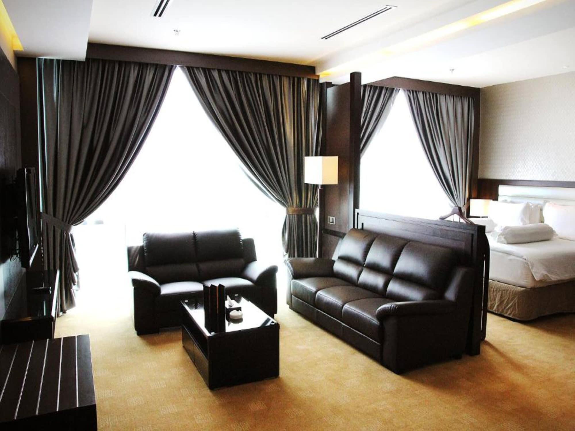 Ksl Hotel & Resort Johor Bahru Exterior photo A room at the hotel