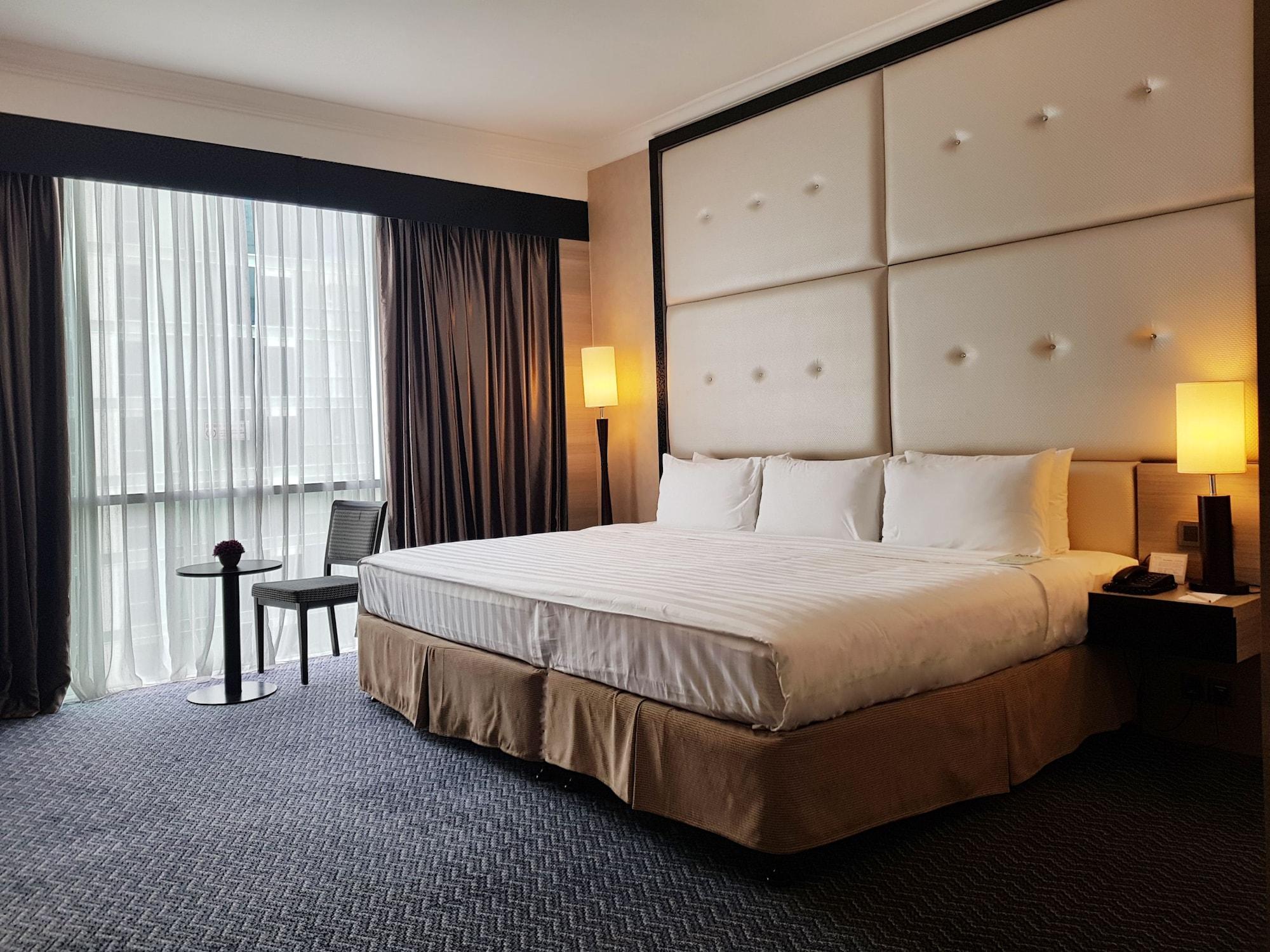 Ksl Hotel & Resort Johor Bahru Exterior photo A room at the hotel