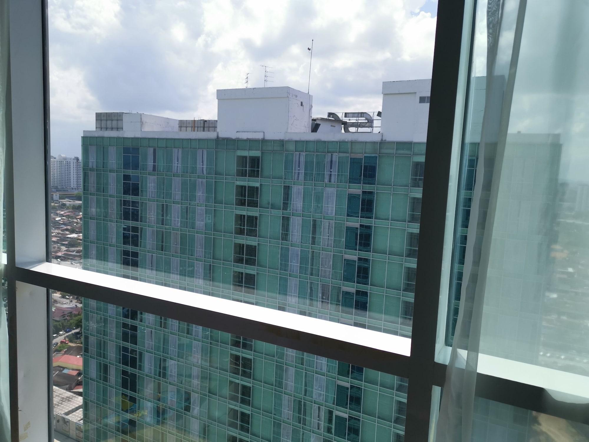 Ksl Hotel & Resort Johor Bahru Exterior photo The hotel in 2015