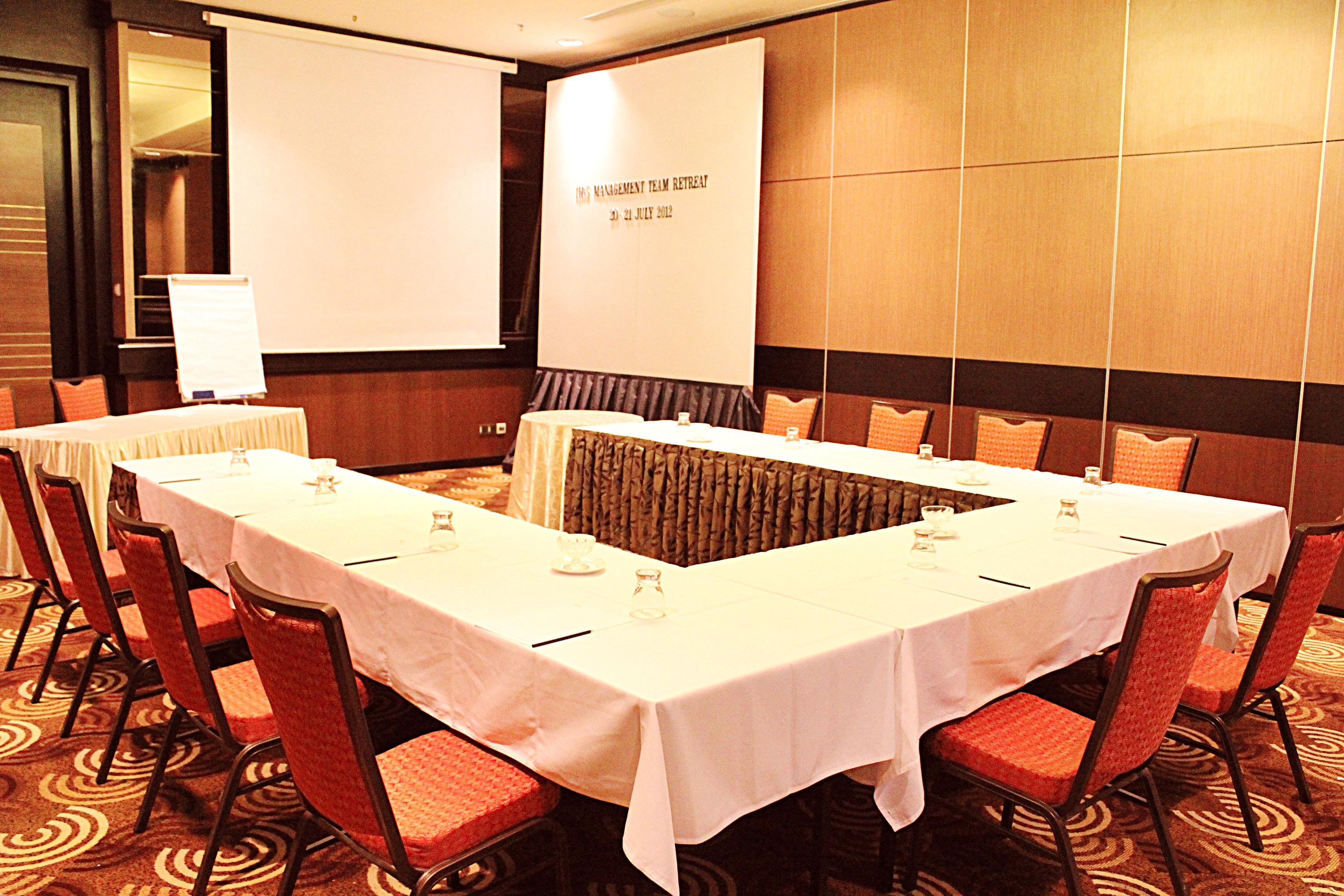 Ksl Hotel & Resort Johor Bahru Exterior photo The meeting room of the hotel
