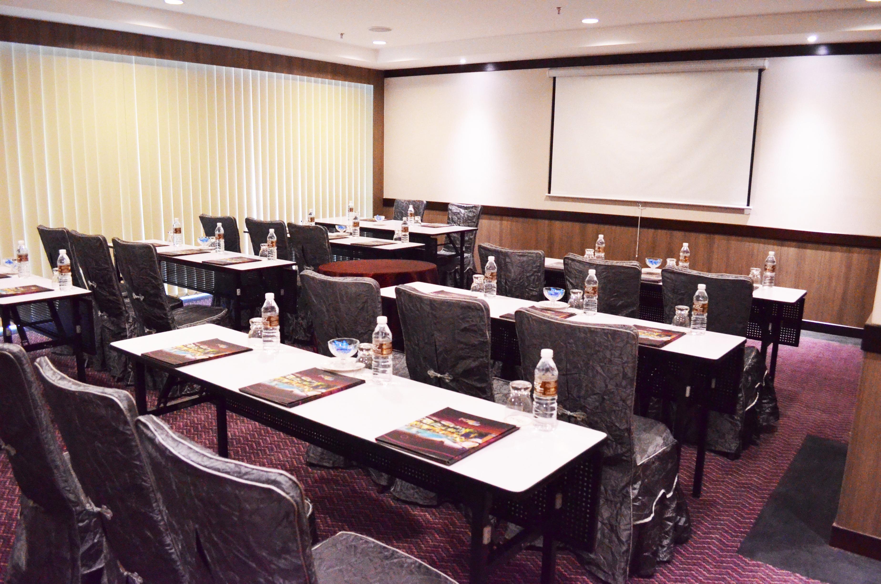 Ksl Hotel & Resort Johor Bahru Exterior photo The meeting room of the hotel