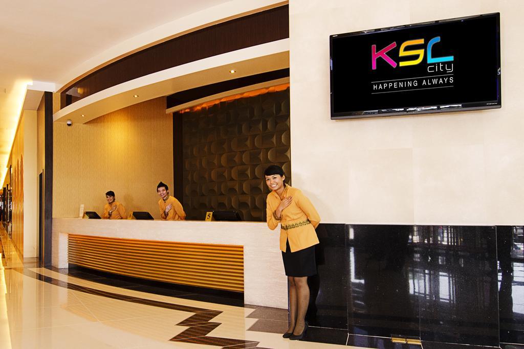Ksl Hotel & Resort Johor Bahru Exterior photo Reception area