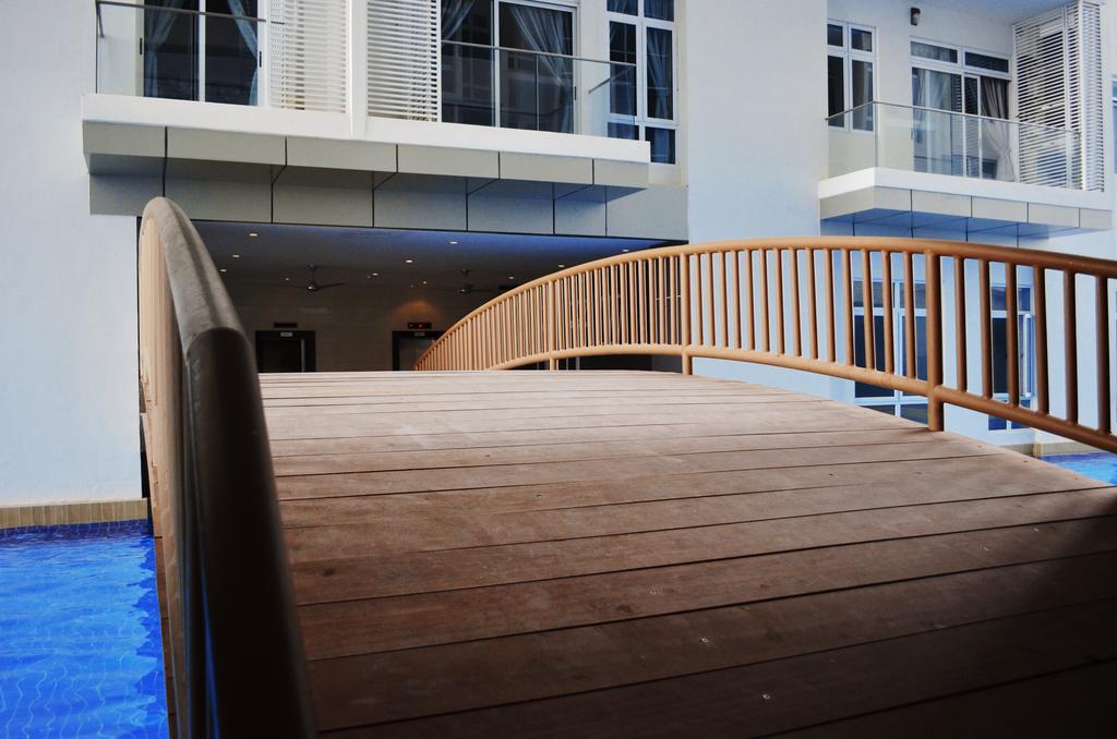 Ksl Hotel & Resort Johor Bahru Exterior photo The bridge in 2014